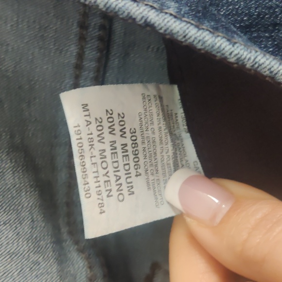 Jeans - Picture 4 of 4